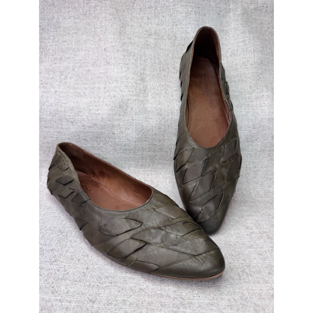 Miz Mooz Veer Olive Green Woven Leather Ballet Flats Shoes Womens Size 39/8.5